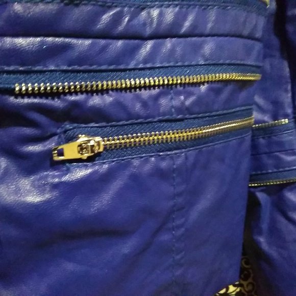 Leather jacket - Picture 4 of 4